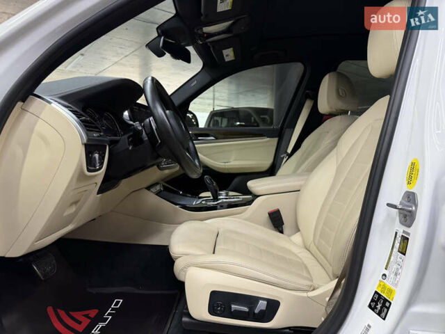 Белый БМВ Х3, объемом двигателя 3 л и пробегом 111 тыс. км за 34500 $, фото 20 на Automoto.ua