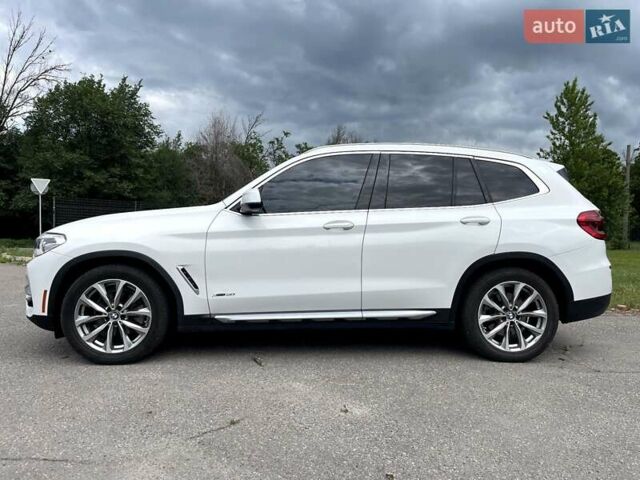 Белый БМВ Х3, объемом двигателя 2 л и пробегом 127 тыс. км за 25499 $, фото 1 на Automoto.ua