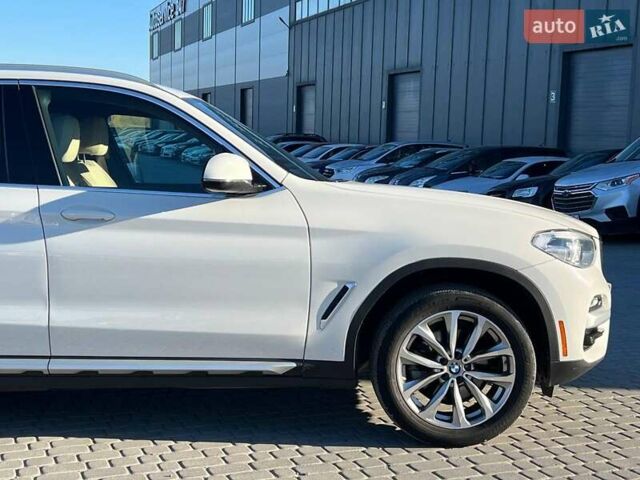 Белый БМВ Х3, объемом двигателя 2 л и пробегом 173 тыс. км за 28690 $, фото 9 на Automoto.ua