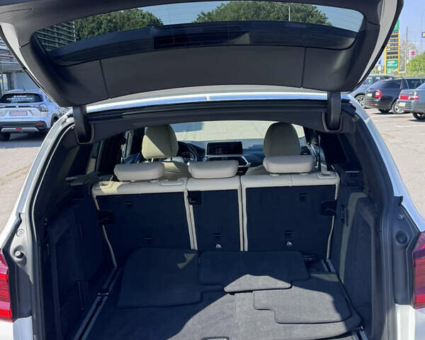 Білий БМВ Х3, об'ємом двигуна 2 л та пробігом 114 тис. км за 29000 $, фото 8 на Automoto.ua