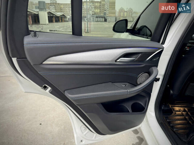 Белый БМВ Х3, объемом двигателя 3 л и пробегом 113 тыс. км за 37999 $, фото 31 на Automoto.ua