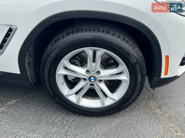 Білий БМВ Х3, об'ємом двигуна 2 л та пробігом 82 тис. км за 9800 $, фото 7 на Automoto.ua