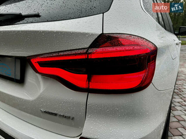 Белый БМВ Х3, объемом двигателя 2 л и пробегом 80 тыс. км за 26400 $, фото 8 на Automoto.ua