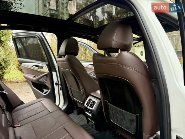 Белый БМВ Х3, объемом двигателя 2 л и пробегом 109 тыс. км за 31900 $, фото 48 на Automoto.ua