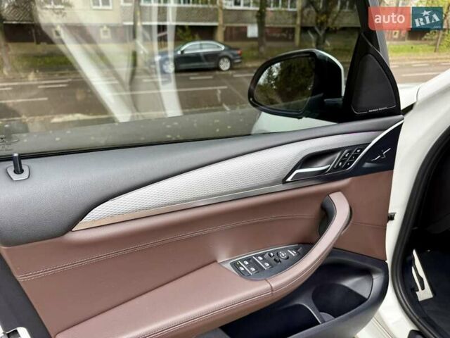 Белый БМВ Х3, объемом двигателя 2 л и пробегом 109 тыс. км за 31900 $, фото 72 на Automoto.ua