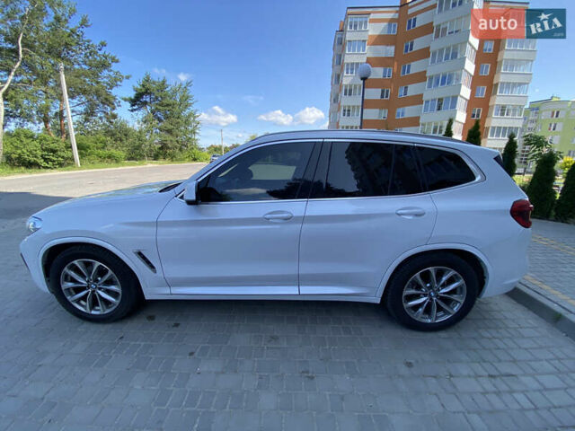 Белый БМВ Х3, объемом двигателя 2 л и пробегом 113 тыс. км за 28300 $, фото 2 на Automoto.ua