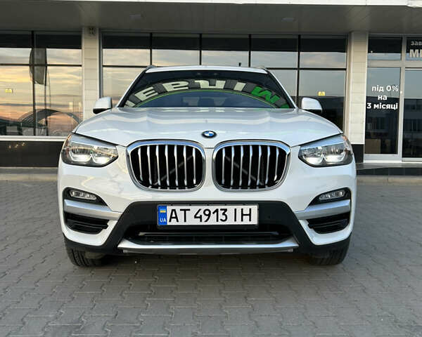 Белый БМВ Х3, объемом двигателя 2 л и пробегом 174 тыс. км за 24450 $, фото 1 на Automoto.ua