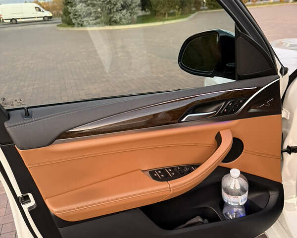 Белый БМВ Х3, объемом двигателя 3 л и пробегом 168 тыс. км за 31000 $, фото 14 на Automoto.ua