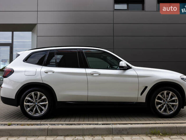 Білий БМВ Х3, об'ємом двигуна 2 л та пробігом 144 тис. км за 29500 $, фото 9 на Automoto.ua