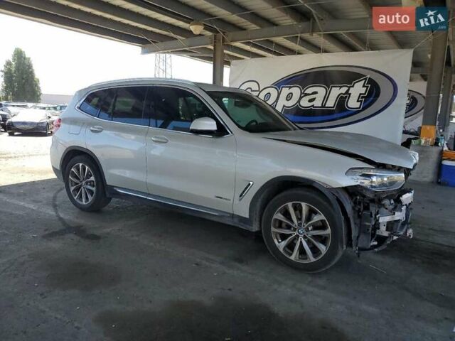 Белый БМВ Х3, объемом двигателя 2 л и пробегом 181 тыс. км за 17950 $, фото 1 на Automoto.ua