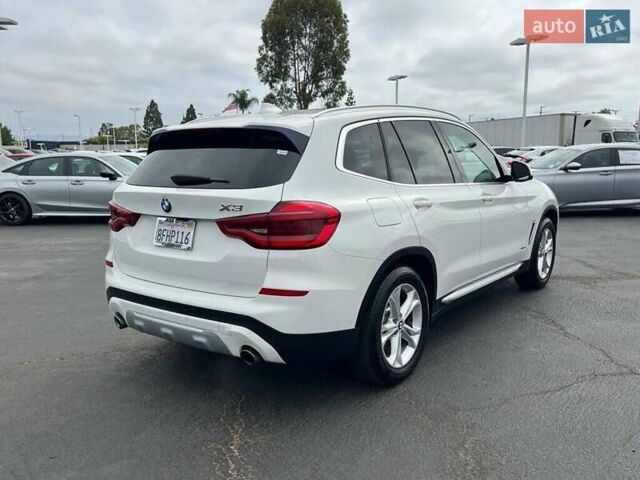 Білий БМВ Х3, об'ємом двигуна 2 л та пробігом 82 тис. км за 9800 $, фото 4 на Automoto.ua