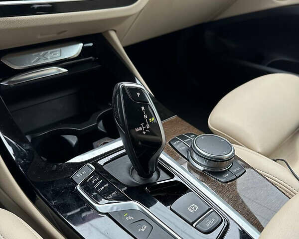 Белый БМВ Х3, объемом двигателя 2 л и пробегом 160 тыс. км за 24000 $, фото 17 на Automoto.ua