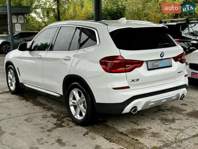 Белый БМВ Х3, объемом двигателя 2 л и пробегом 80 тыс. км за 26400 $, фото 43 на Automoto.ua