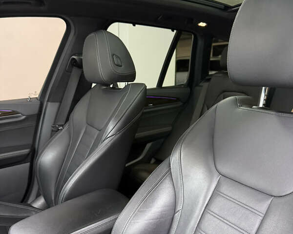 Белый БМВ Х3, объемом двигателя 3 л и пробегом 115 тыс. км за 37000 $, фото 16 на Automoto.ua