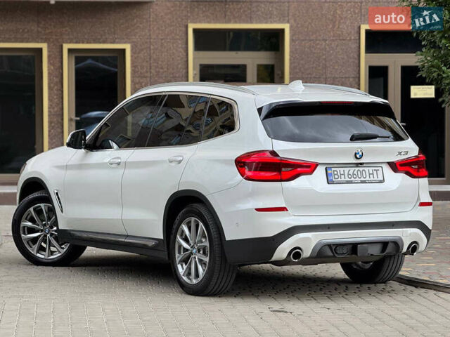 Білий БМВ Х3, об'ємом двигуна 2 л та пробігом 99 тис. км за 29000 $, фото 10 на Automoto.ua