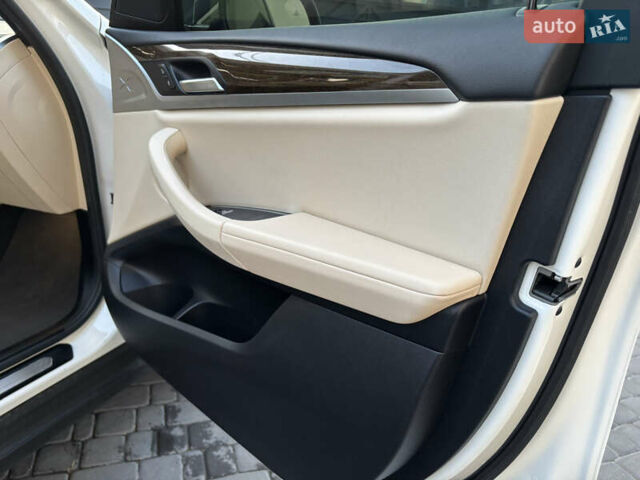 Белый БМВ Х3, объемом двигателя 2 л и пробегом 79 тыс. км за 26700 $, фото 27 на Automoto.ua