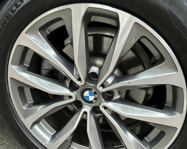 Белый БМВ Х3, объемом двигателя 2 л и пробегом 104 тыс. км за 29000 $, фото 6 на Automoto.ua