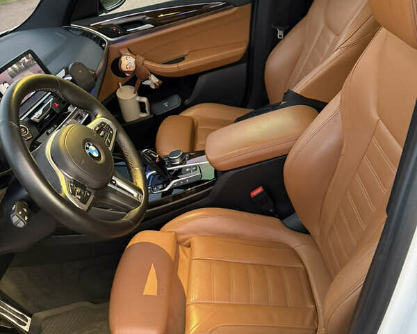 Белый БМВ Х3, объемом двигателя 3 л и пробегом 168 тыс. км за 31000 $, фото 15 на Automoto.ua