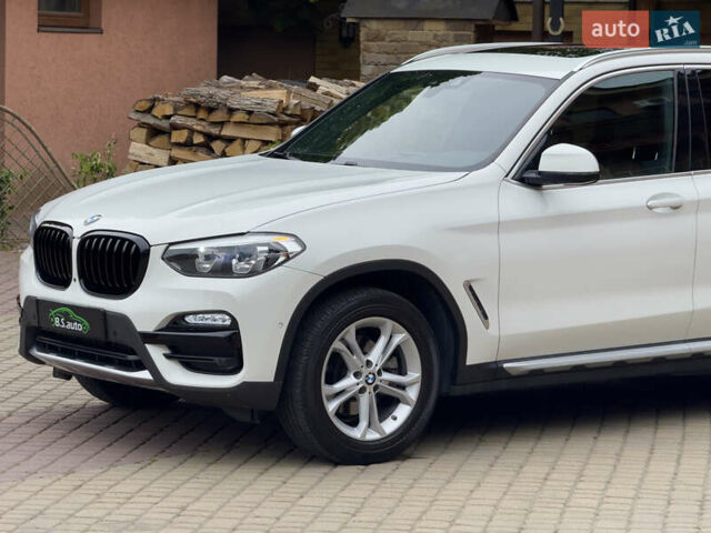 Белый БМВ Х3, объемом двигателя 2 л и пробегом 204 тыс. км за 23000 $, фото 6 на Automoto.ua