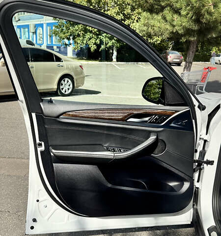 Білий БМВ Х3, об'ємом двигуна 2 л та пробігом 81 тис. км за 28700 $, фото 24 на Automoto.ua