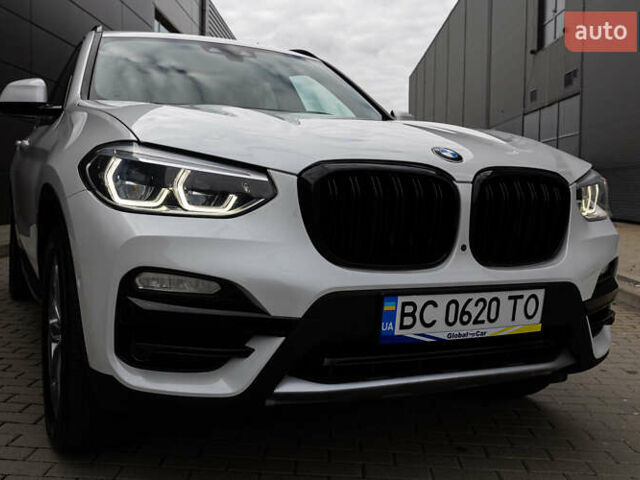 Білий БМВ Х3, об'ємом двигуна 2 л та пробігом 144 тис. км за 29500 $, фото 6 на Automoto.ua