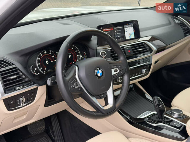 Белый БМВ Х3, объемом двигателя 2 л и пробегом 58 тыс. км за 33500 $, фото 18 на Automoto.ua