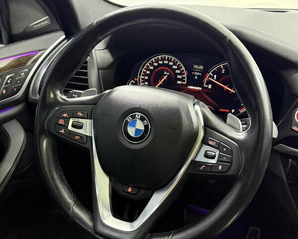 Белый БМВ Х3, объемом двигателя 3 л и пробегом 115 тыс. км за 37000 $, фото 24 на Automoto.ua