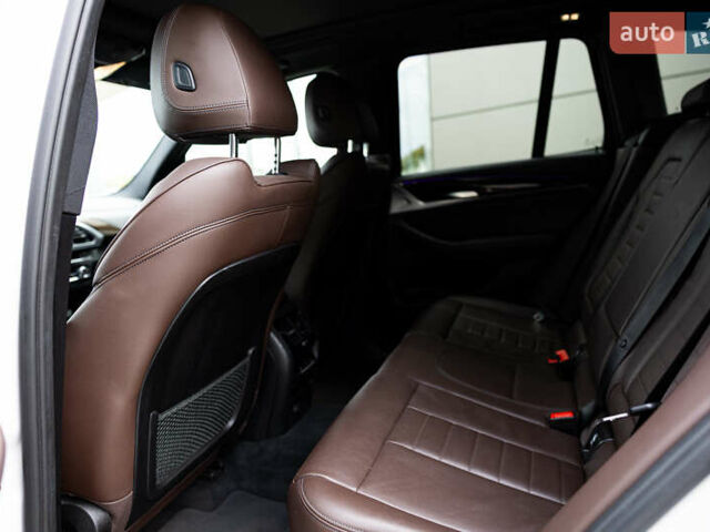 Білий БМВ Х3, об'ємом двигуна 2 л та пробігом 144 тис. км за 29500 $, фото 23 на Automoto.ua