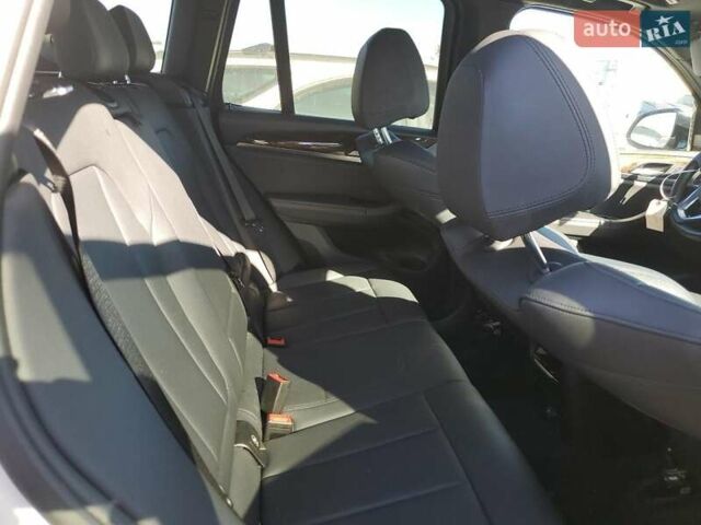 Белый БМВ Х3, объемом двигателя 2 л и пробегом 128 тыс. км за 20900 $, фото 6 на Automoto.ua