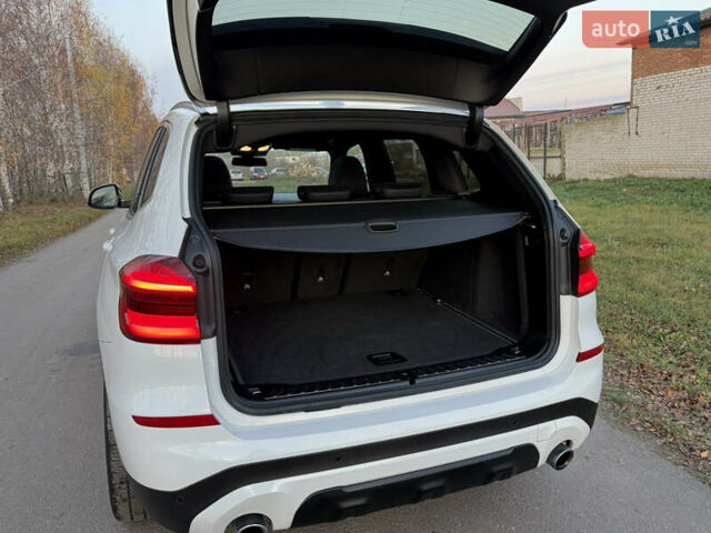 Белый БМВ Х3, объемом двигателя 2 л и пробегом 178 тыс. км за 21999 $, фото 6 на Automoto.ua