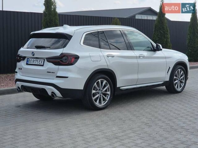 Білий БМВ Х3, об'ємом двигуна 2 л та пробігом 40 тис. км за 32200 $, фото 2 на Automoto.ua