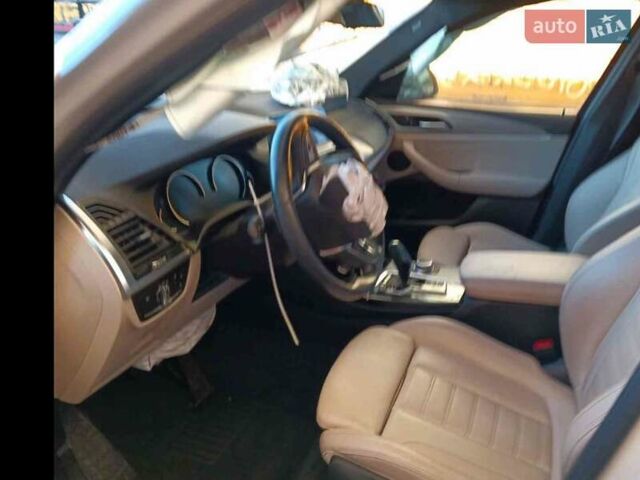 Білий БМВ Х3, об'ємом двигуна 2 л та пробігом 67 тис. км за 19800 $, фото 10 на Automoto.ua