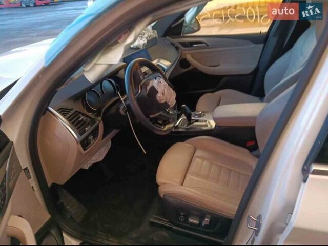 Білий БМВ Х3, об'ємом двигуна 2 л та пробігом 67 тис. км за 19800 $, фото 6 на Automoto.ua