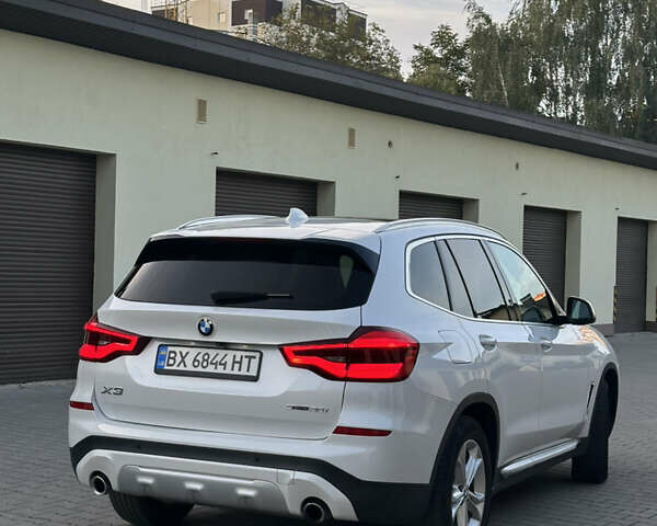 Белый БМВ Х3, объемом двигателя 2 л и пробегом 110 тыс. км за 29499 $, фото 7 на Automoto.ua