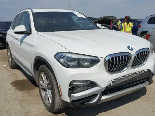 Белый БМВ Х3, объемом двигателя 0 л и пробегом 130 тыс. км за 414 $, фото 5 на Automoto.ua