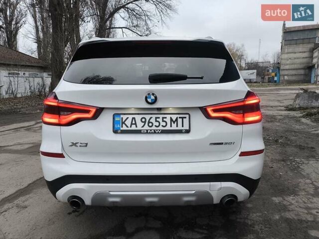 Білий БМВ Х3, об'ємом двигуна 2 л та пробігом 87 тис. км за 29900 $, фото 6 на Automoto.ua