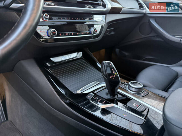 Белый БМВ Х3, объемом двигателя 2 л и пробегом 178 тыс. км за 21999 $, фото 17 на Automoto.ua