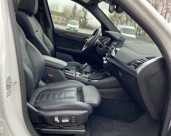 Белый БМВ Х3, объемом двигателя 2 л и пробегом 71 тыс. км за 33500 $, фото 19 на Automoto.ua