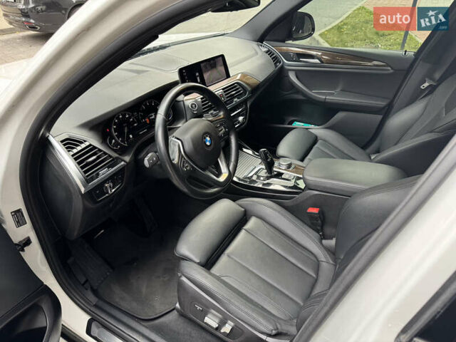 Білий БМВ Х3, об'ємом двигуна 2 л та пробігом 79 тис. км за 24300 $, фото 17 на Automoto.ua