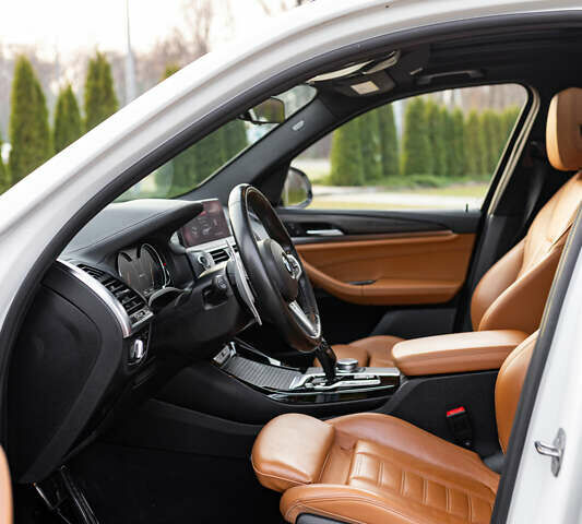 Белый БМВ Х3, объемом двигателя 3 л и пробегом 79 тыс. км за 39500 $, фото 18 на Automoto.ua