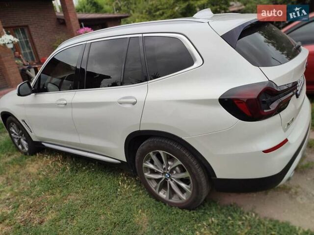 Белый БМВ Х3, объемом двигателя 2 л и пробегом 117 тыс. км за 29500 $, фото 2 на Automoto.ua