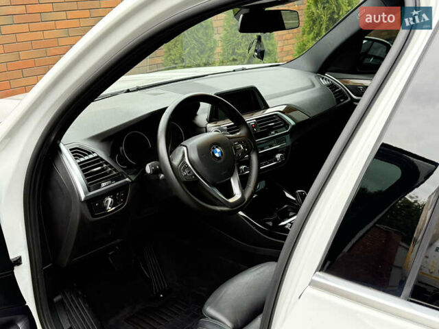 Белый БМВ Х3, объемом двигателя 2 л и пробегом 127 тыс. км за 24950 $, фото 27 на Automoto.ua