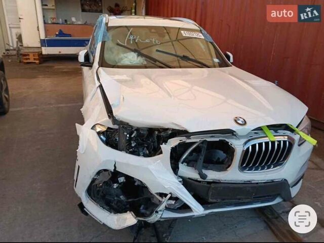 Білий БМВ Х3, об'ємом двигуна 2 л та пробігом 67 тис. км за 19800 $, фото 7 на Automoto.ua