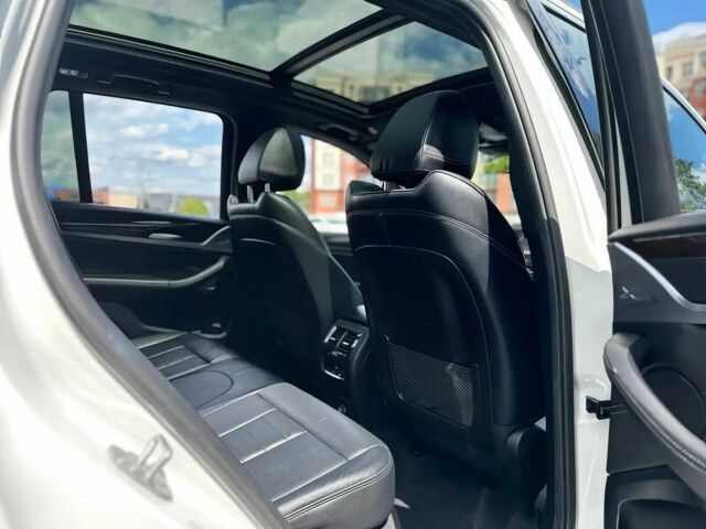 Белый БМВ Х3, объемом двигателя 2 л и пробегом 40 тыс. км за 11500 $, фото 15 на Automoto.ua