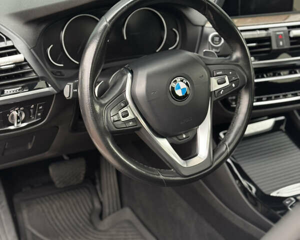 Белый БМВ Х3, объемом двигателя 2 л и пробегом 82 тыс. км за 27000 $, фото 18 на Automoto.ua