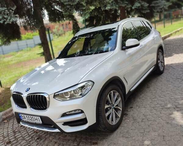Белый БМВ Х3, объемом двигателя 2 л и пробегом 117 тыс. км за 29500 $, фото 9 на Automoto.ua