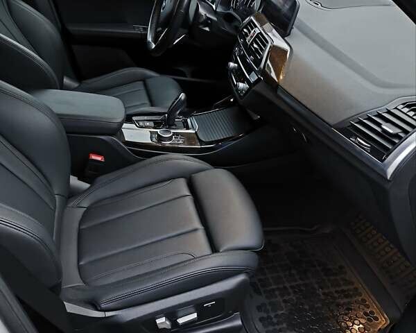 Білий БМВ Х3, об'ємом двигуна 2 л та пробігом 87 тис. км за 29900 $, фото 8 на Automoto.ua