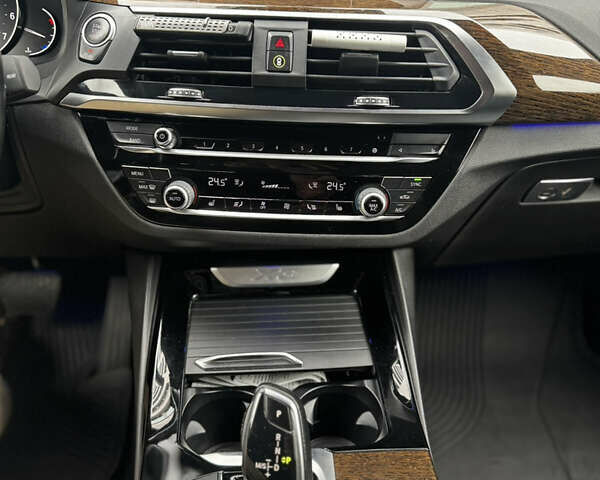 Белый БМВ Х3, объемом двигателя 2 л и пробегом 82 тыс. км за 27000 $, фото 30 на Automoto.ua