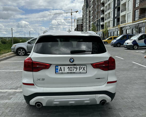 Білий БМВ Х3, об'ємом двигуна 2 л та пробігом 81 тис. км за 27800 $, фото 2 на Automoto.ua