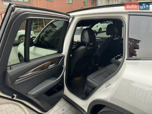 Белый БМВ Х3, объемом двигателя 2 л и пробегом 79 тыс. км за 25800 $, фото 11 на Automoto.ua